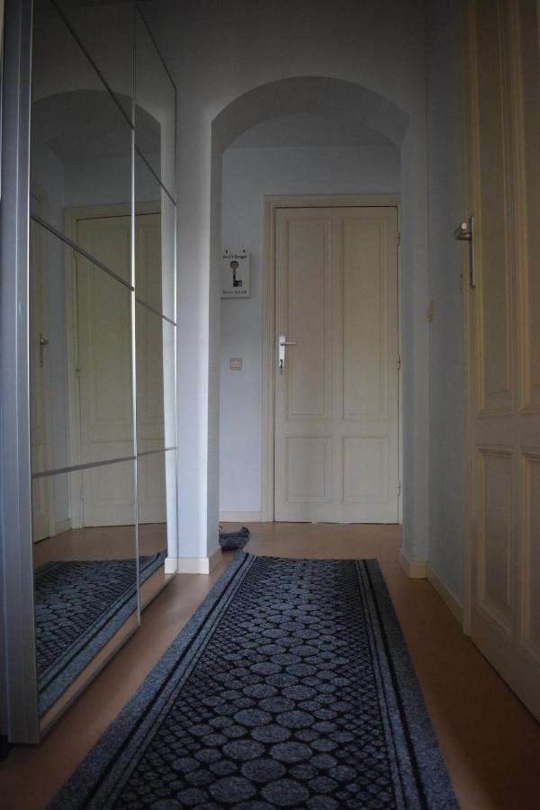 With A Private Bathroom In Eu District Homestay